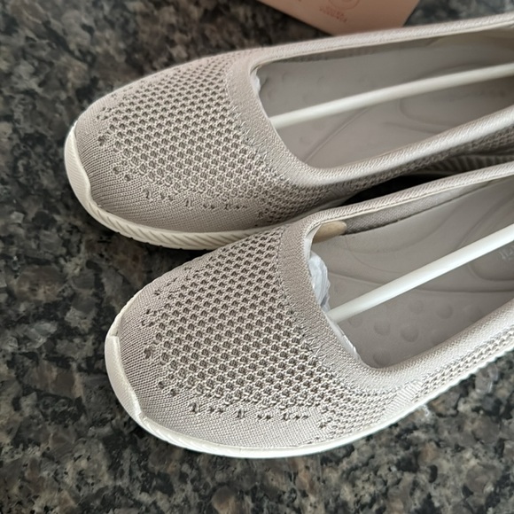 Easy Spirit Glitz2 lightweight walking flat NIB 8 - Picture 2 of 12